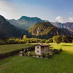 Gospodarstwo agroturystyczne Dimora Natura-riserva Naturale Valle Di Bondo *